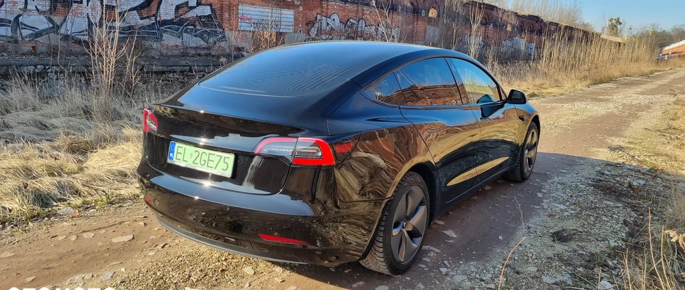 Tesla Model 3 cena 90000 przebieg: 83400, rok produkcji 2019 z Łódź małe 667